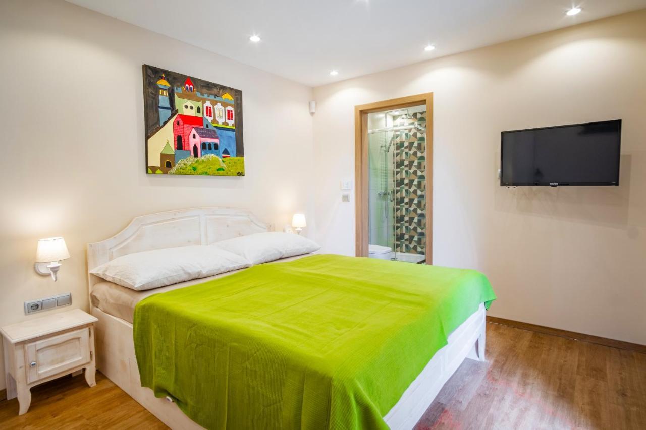 Kiss-Henezi Guest House Keszthely Exterior photo
